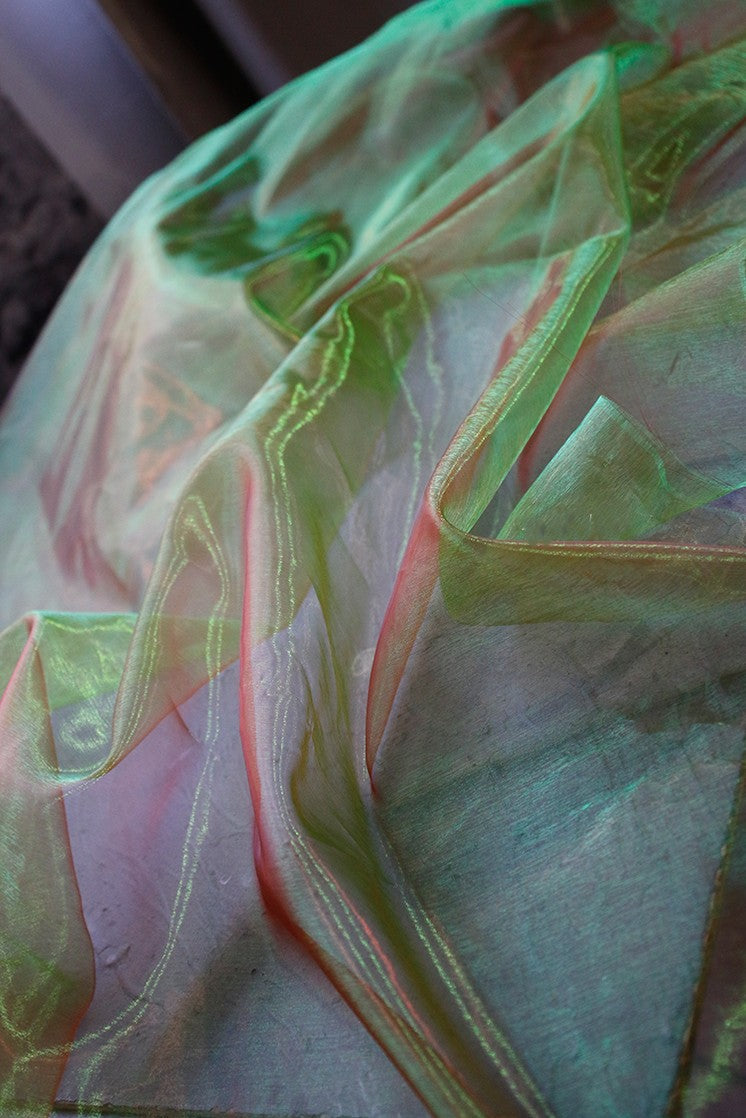 Jelly Sea Organza – Multicolor Liquid Shine Fabric