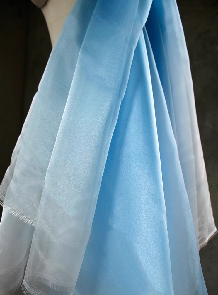 Gradient Blue Glossy Crystal Organza – Water-Inspired Sheer Fabric
