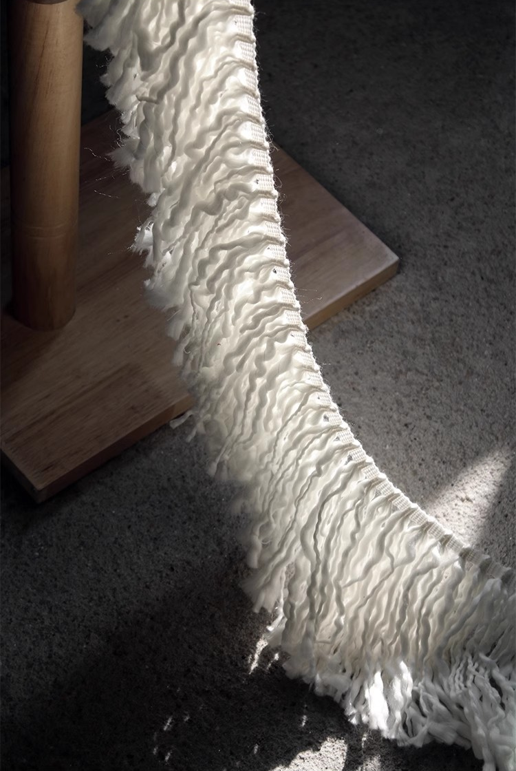 Chunky Yarn Lace – Original Handcrafted Wave-Knit Tassel
