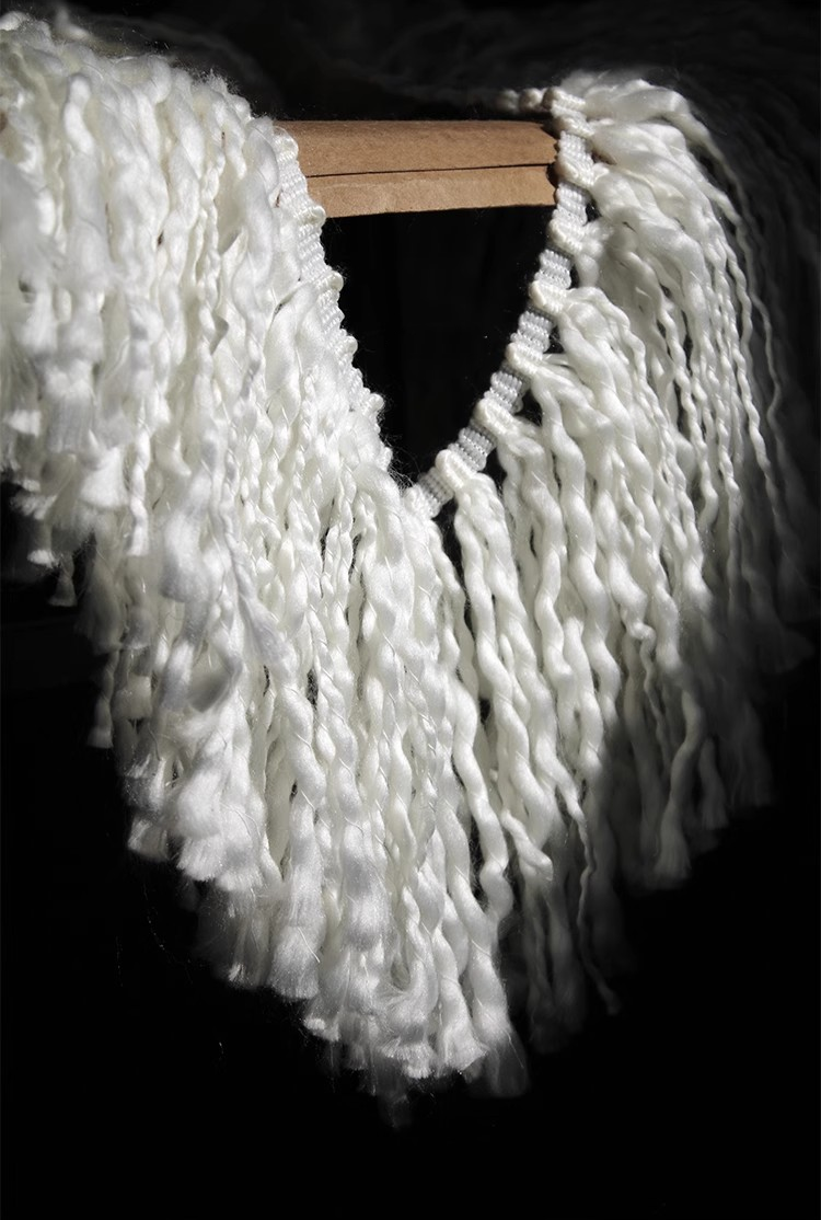 Chunky Yarn Lace – Original Handcrafted Wave-Knit Tassel
