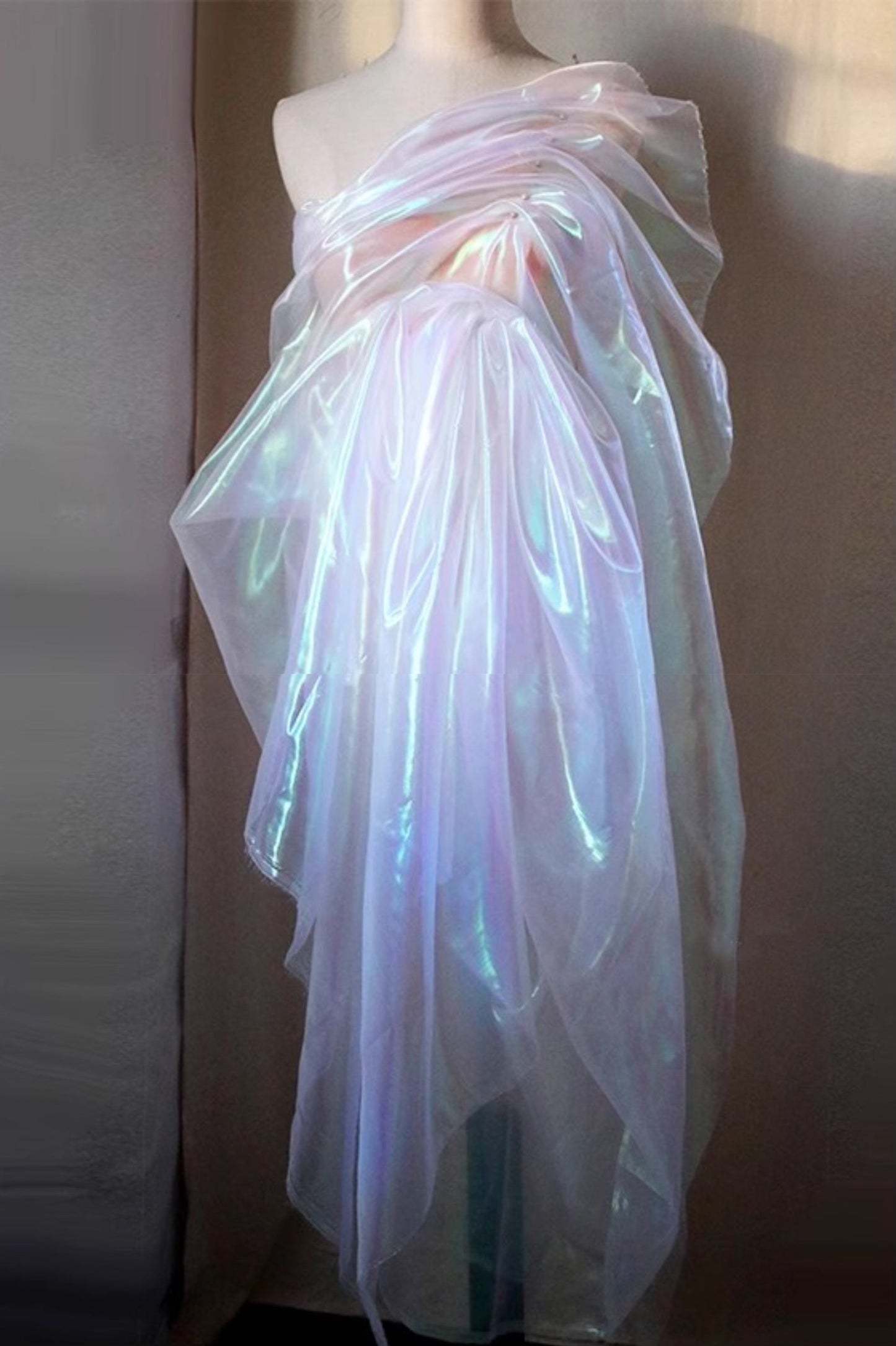 Aurora Prism Organza – Iridescent Gradient Sheer Fabric