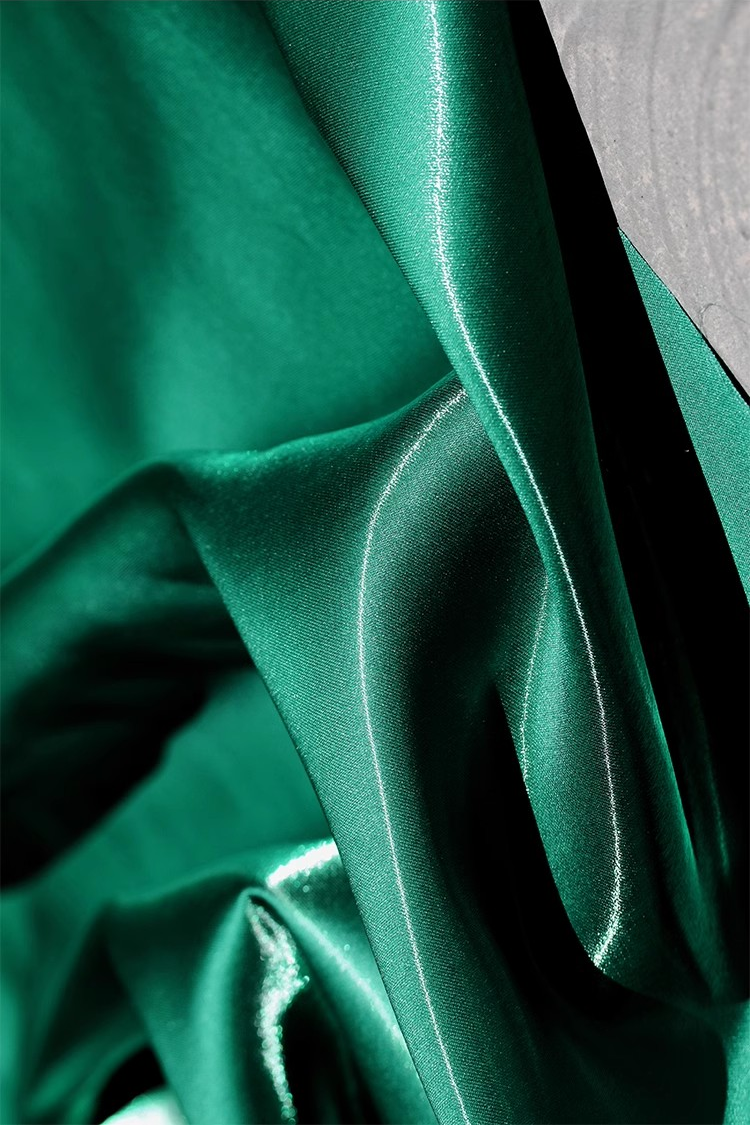 Lustre Flow Fabric – High-Gloss Reflective Textile