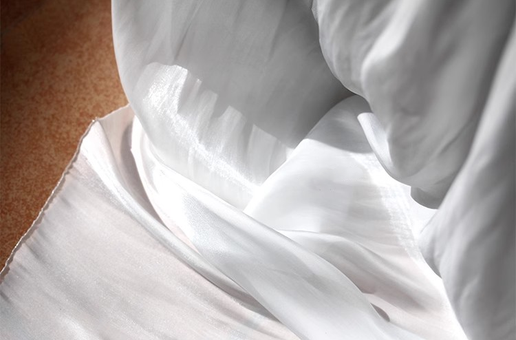 Luminous Silk Essence – Ultra-Smooth Draping Designer Fabric