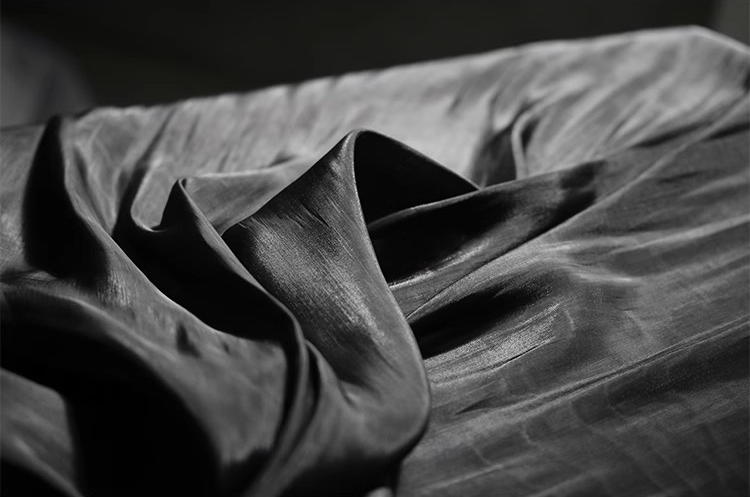 Luminous Silk Essence – Ultra-Smooth Draping Designer Fabric