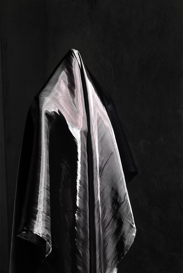 Luminous Silk Essence – Ultra-Smooth Draping Designer Fabric