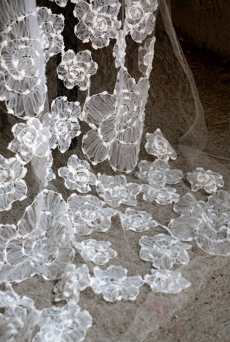 Irregular Floral Layered Lace Mesh – Dimensional Textured Sheer Fabric