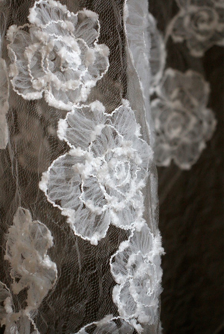 Irregular Floral Layered Lace Mesh – Dimensional Textured Sheer Fabric