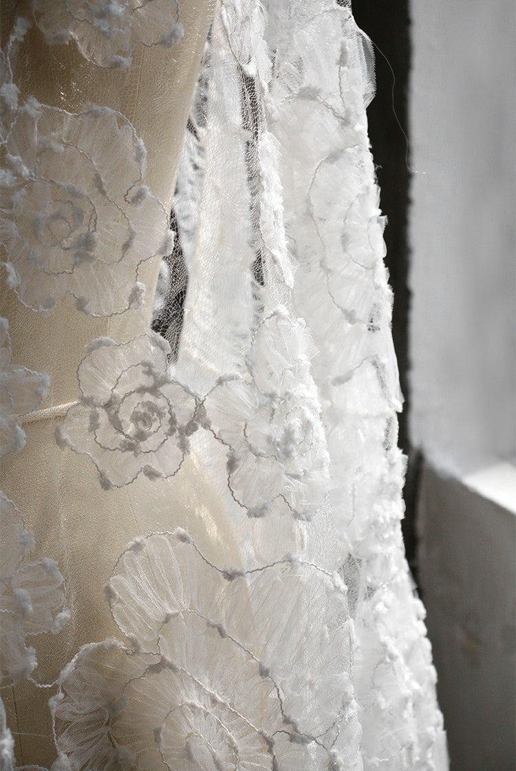 Irregular Floral Layered Lace Mesh – Dimensional Textured Sheer Fabric