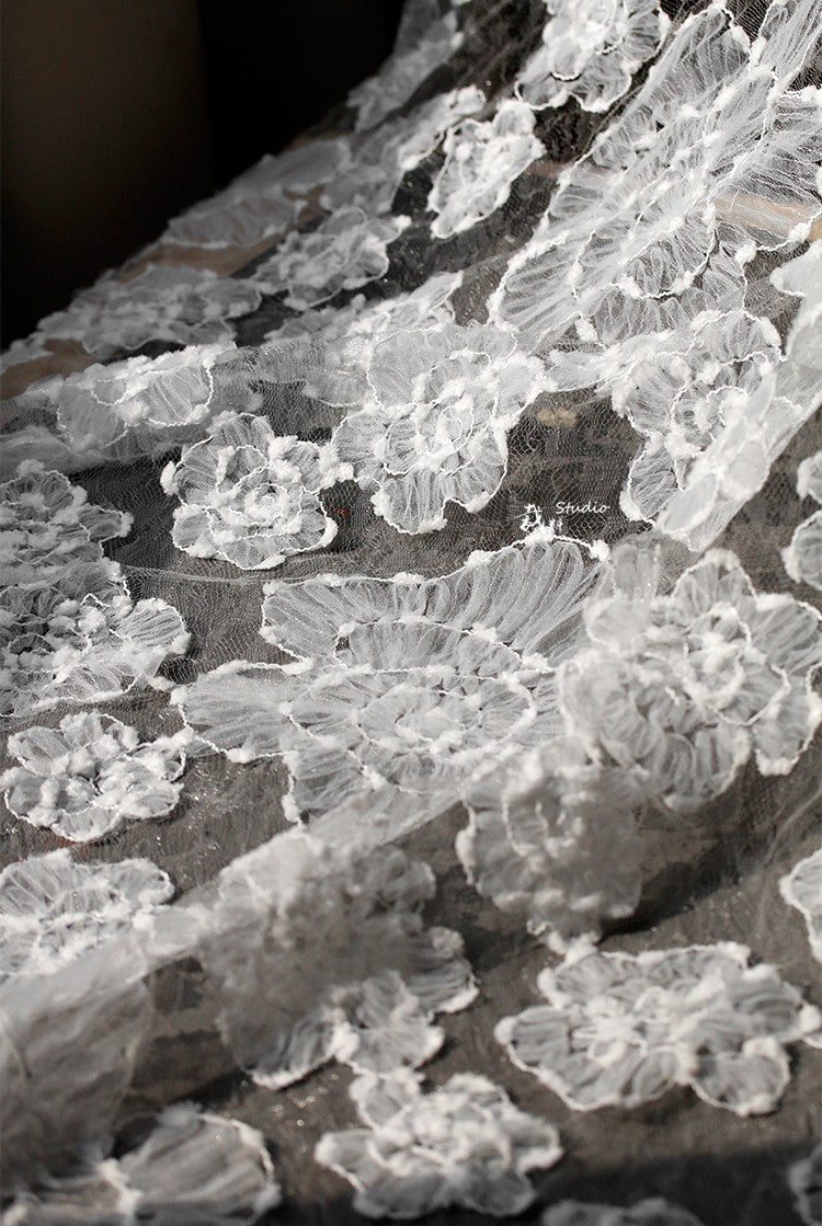 Irregular Floral Layered Lace Mesh – Dimensional Textured Sheer Fabric