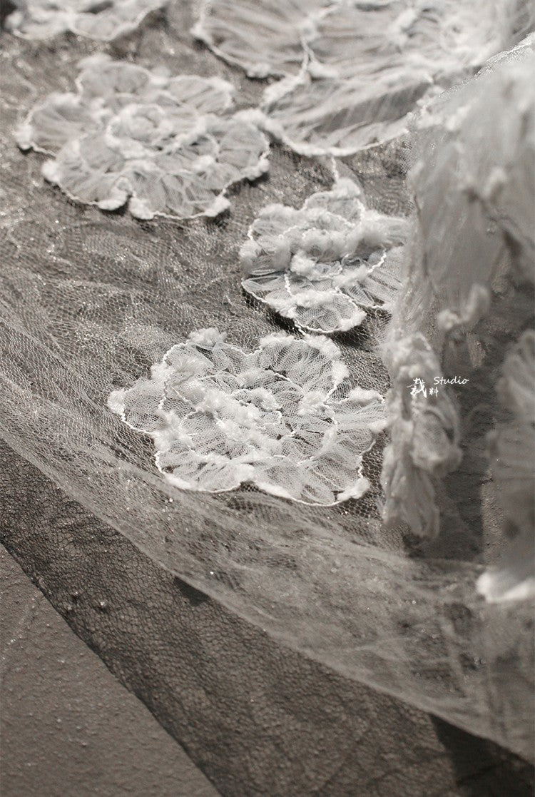 Irregular Floral Layered Lace Mesh – Dimensional Textured Sheer Fabric