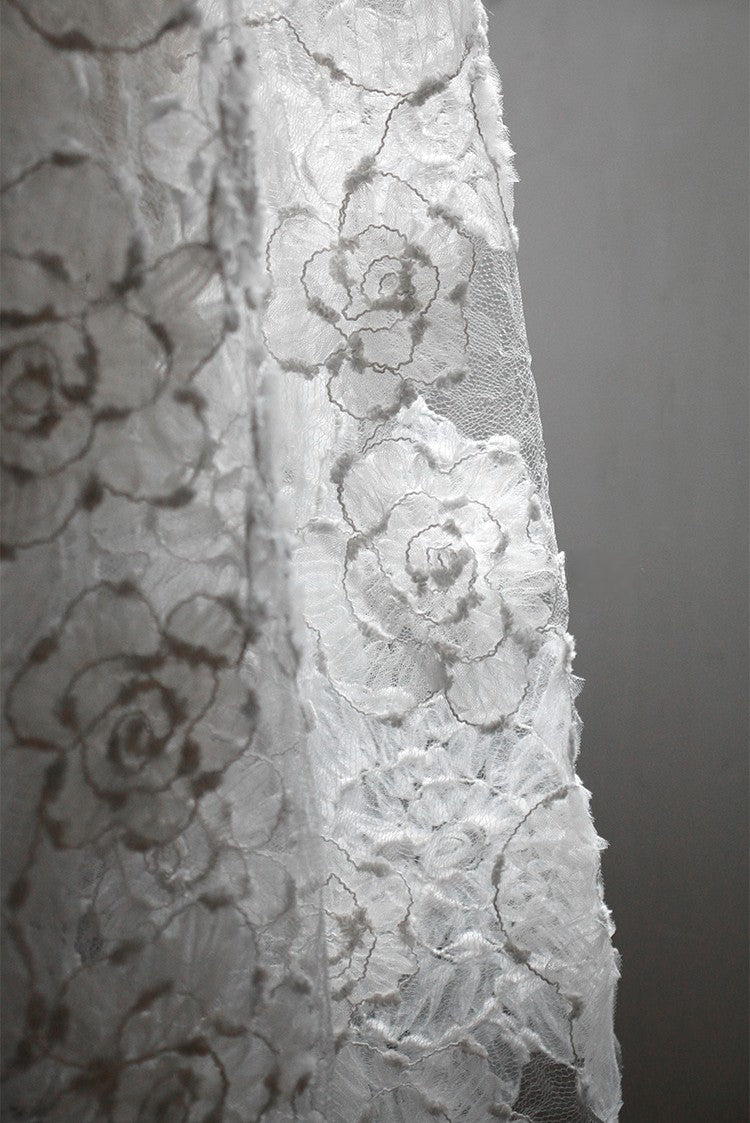 Irregular Floral Layered Lace Mesh – Dimensional Textured Sheer Fabric