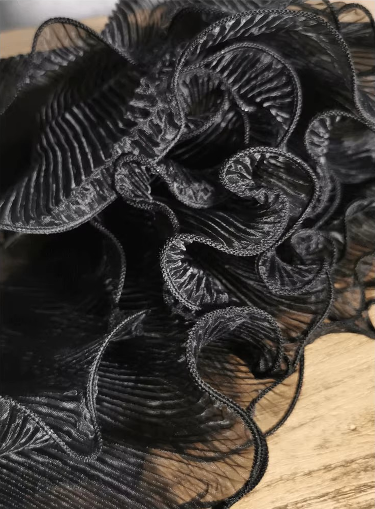 Organza Pleated Wave – Dimensional Ruffled Fabric