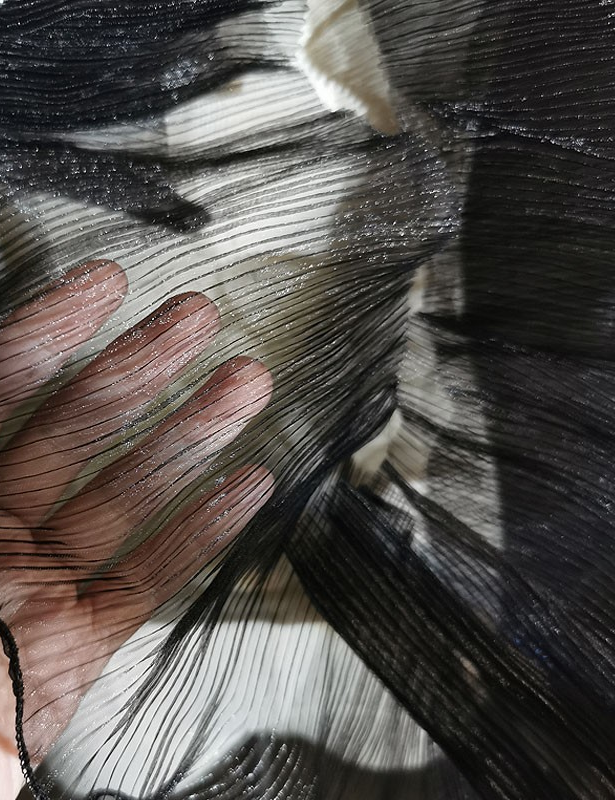 Organza Pleated Wave – Dimensional Ruffled Fabric