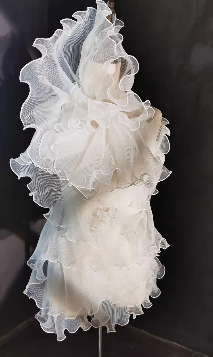 Organza Pleated Wave – Dimensional Ruffled Fabric