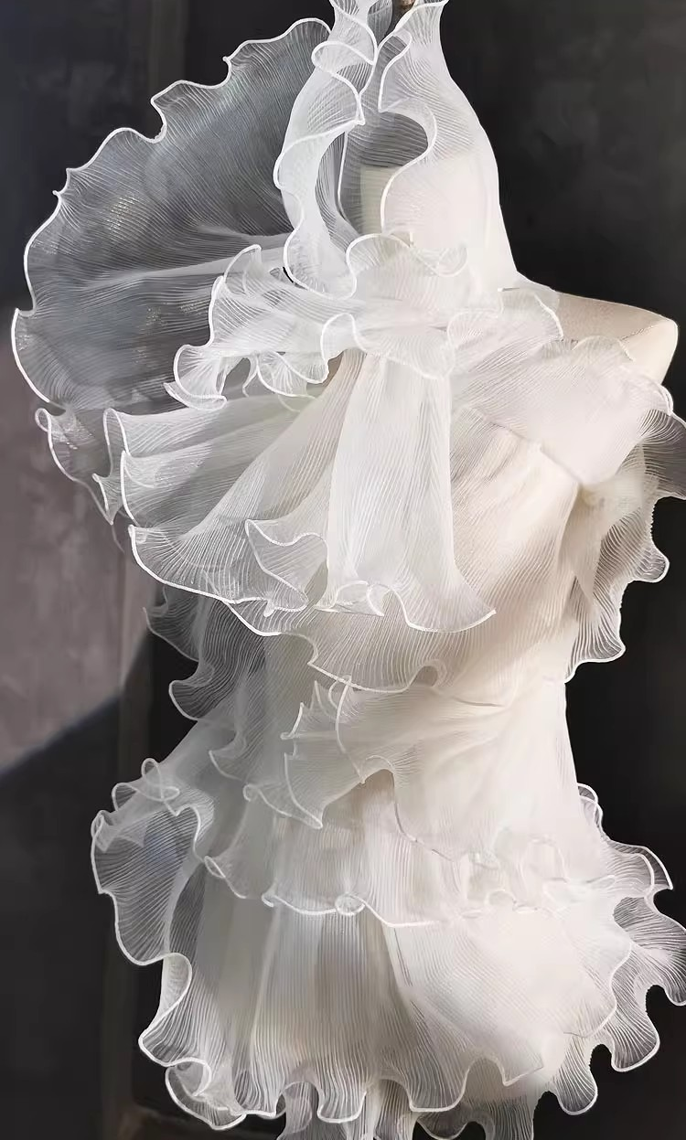 Organza Pleated Wave – Dimensional Ruffled Fabric