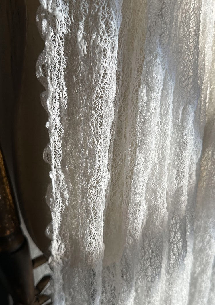 Vintage Hollow Sheer 3D Lace Irregular Textured Ultra-Soft White Fabric