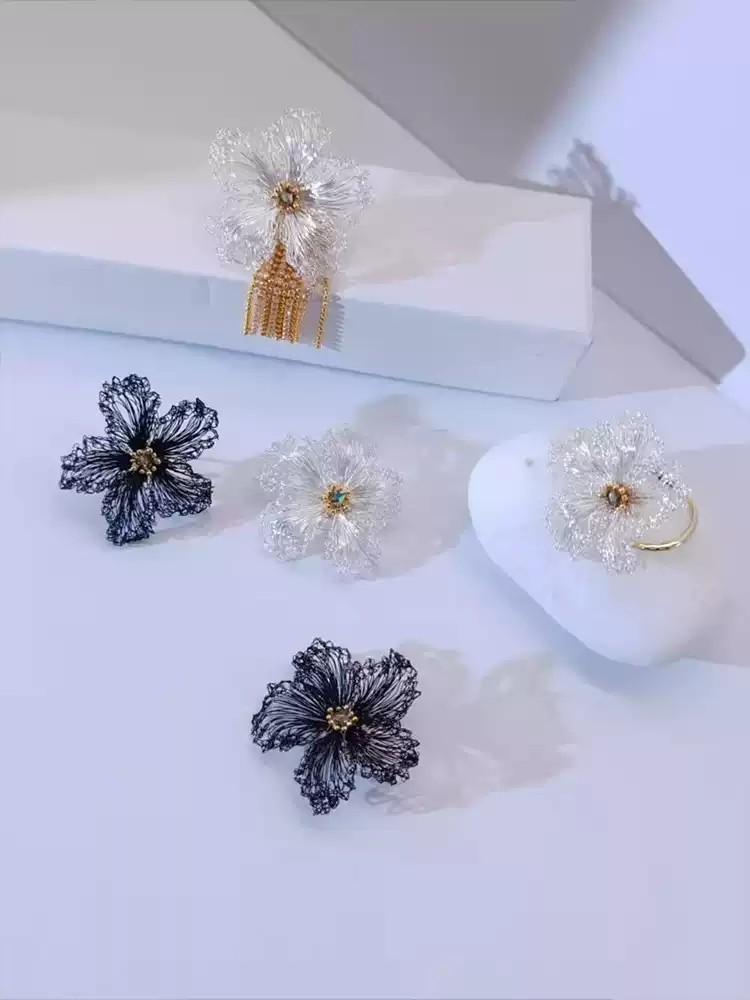 Evening Primrose Glow – Handcrafted Designer Stud Earrings