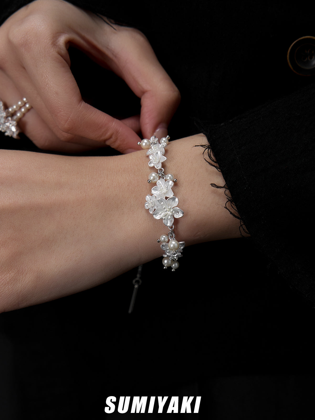 SUMIYAKI Night Sakura Series – Adjustable Minimalist Luxury Bracelet with Modern Oriental Elegance