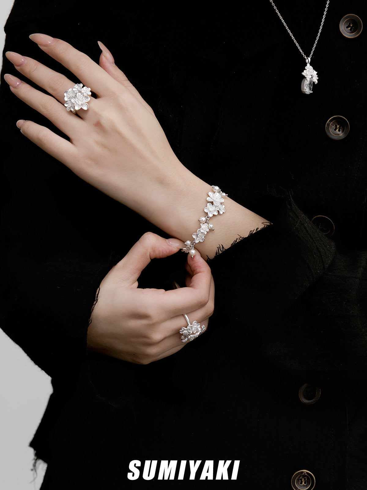 SUMIYAKI Night Sakura Series – Adjustable Minimalist Luxury Bracelet with Modern Oriental Elegance