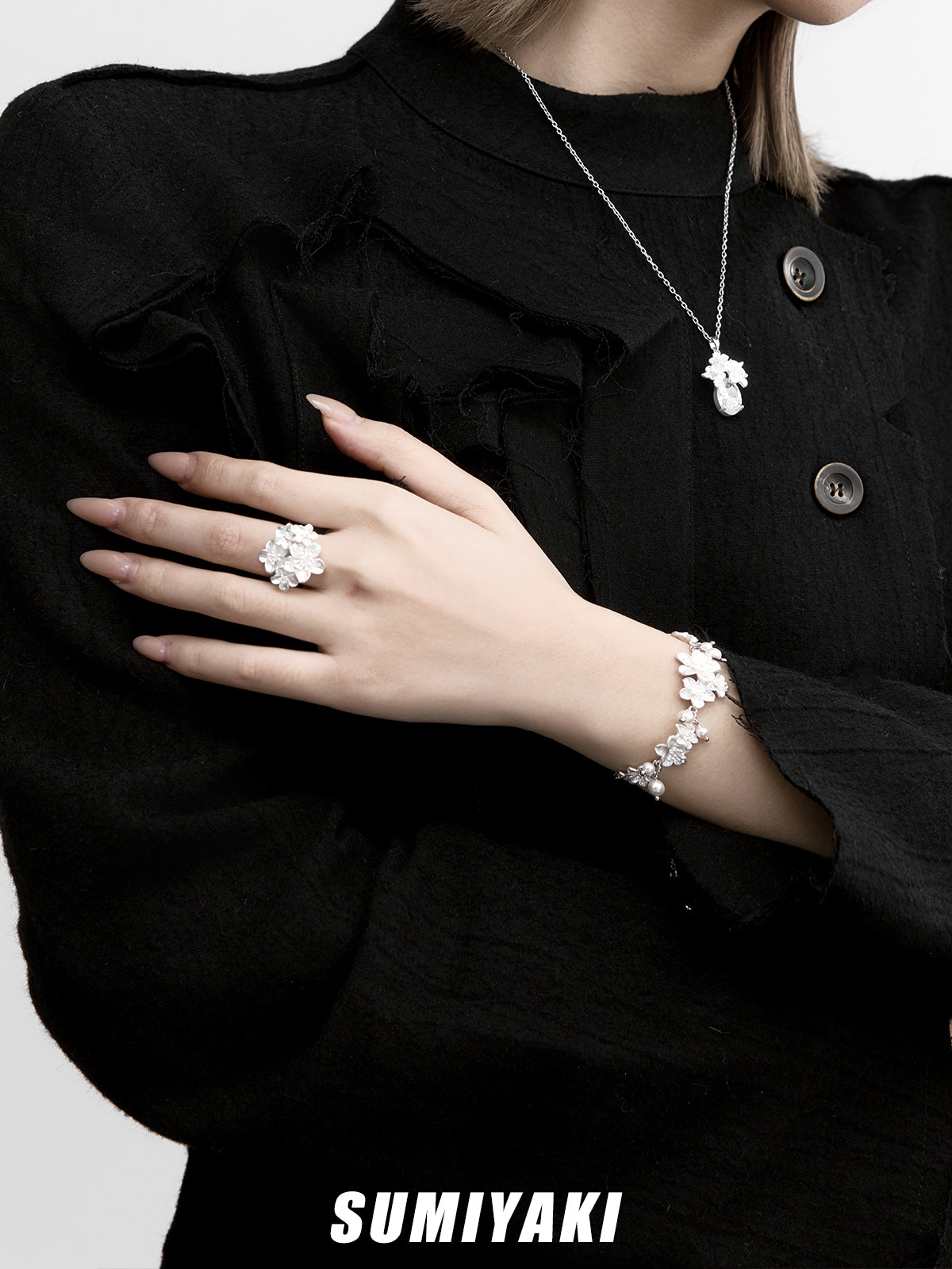 SUMIYAKI Night Sakura Series – Multi-Layered Floral Pearl Ring with Cherry Blossom Design