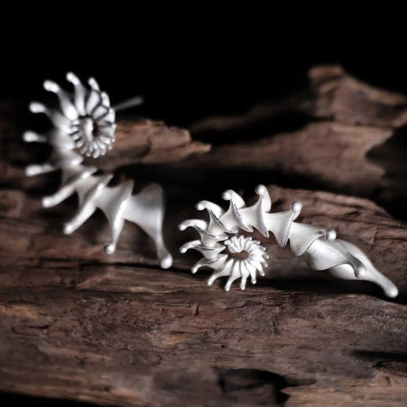 Original S925 Silver Conch Stud Earrings – Sculpted Design for Elegant Contour