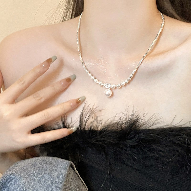 French Soft Glow – Sterling Silver Fragment & Pearl Necklace with Elegant Collarbone Design