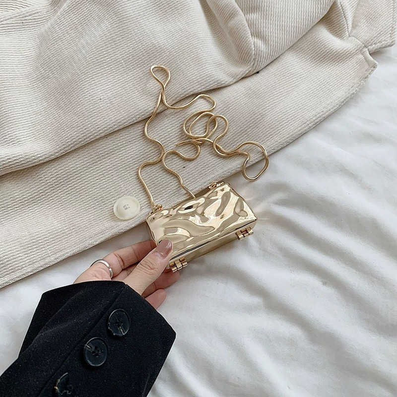 Niche Design SeaChime Shell Bag – Conch-Shaped Shoulder Charm