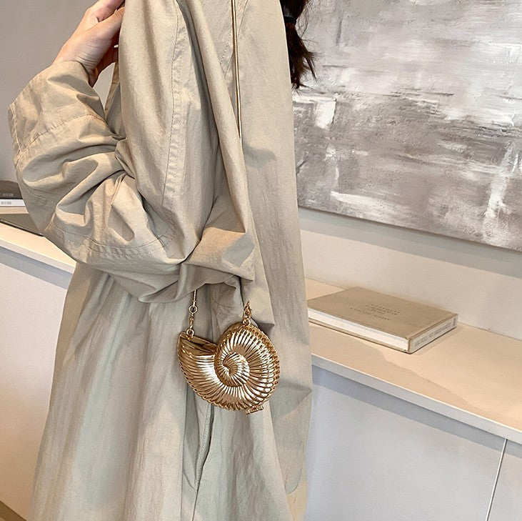 Niche Design SeaChime Shell Bag – Conch-Shaped Shoulder Charm