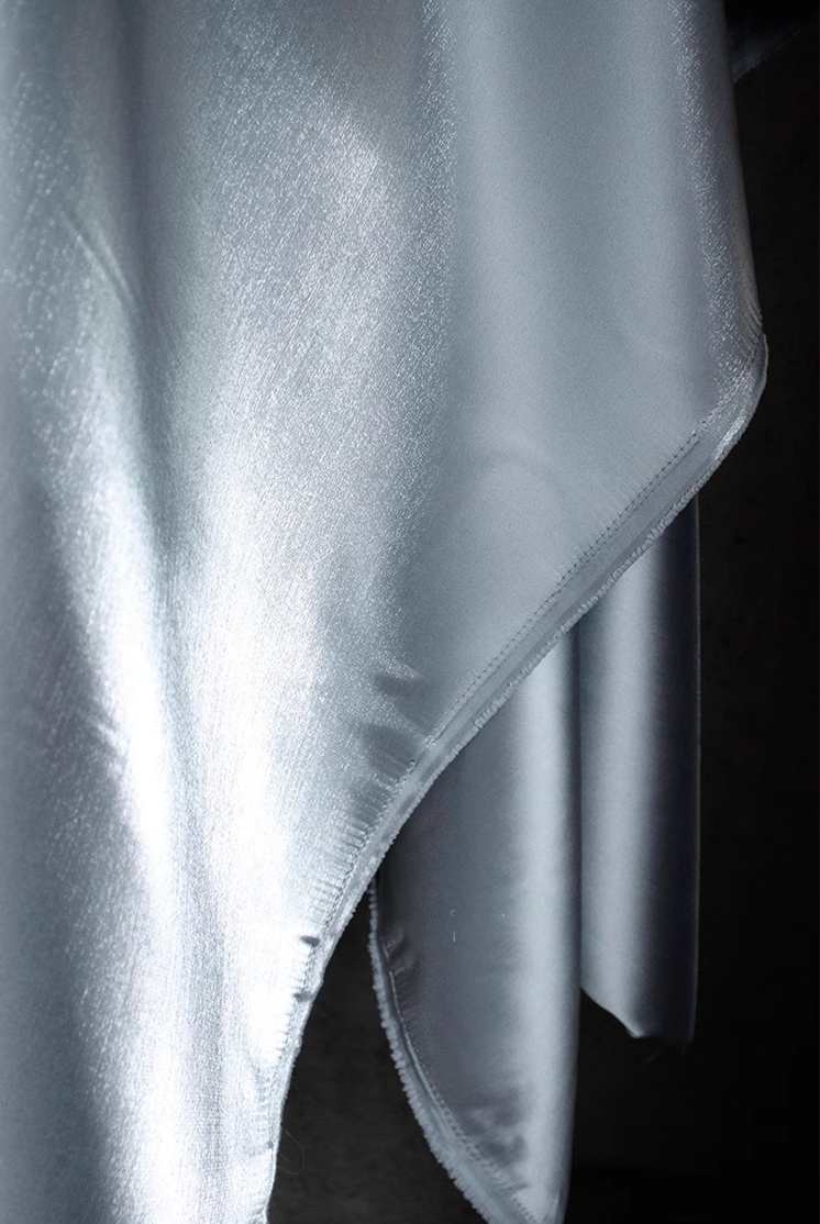 Lustre Flow Fabric – High-Gloss Reflective Textile