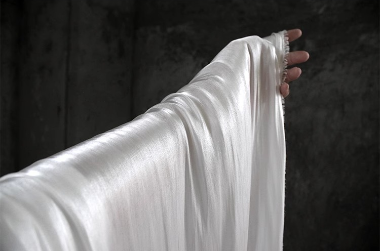 Luminous Silk Essence – Ultra-Smooth Draping Designer Fabric