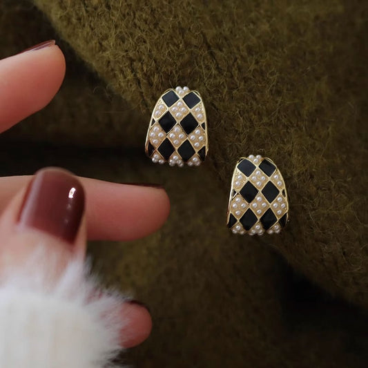 Vintage Checkered Pearl Stud Earrings – 2025 Sterling Silver Bestseller