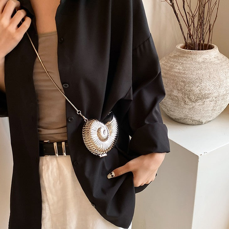 Niche Design SeaChime Shell Bag – Conch-Shaped Shoulder Charm