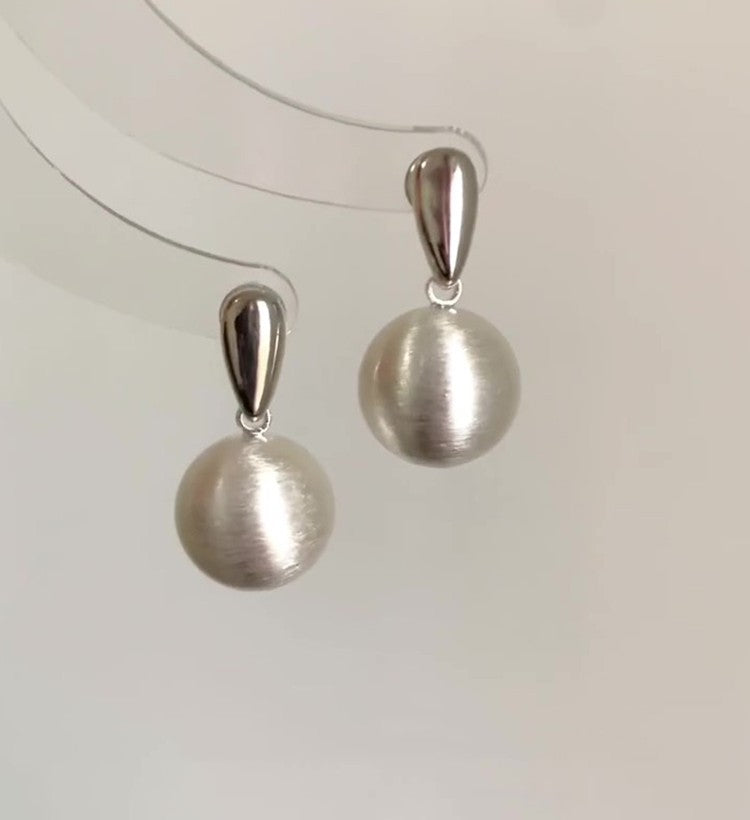 Brushed Silver Ball Stud Earrings – 2025 Vintage-Inspired Sterling Silver Design